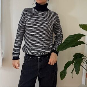 Karen Scott 100% Cotton Black And White Patterned Turtleneck Sweater Size Small